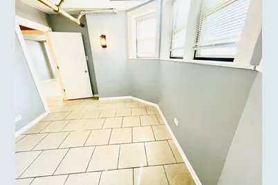 2300 W Granville Avenue #G, Chicago, IL 60659 - Photo 17