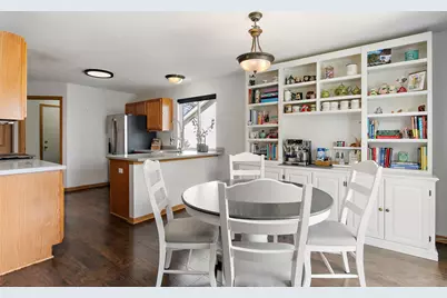 1335 Deerpath Road, Aurora, IL 60506 - Photo 9