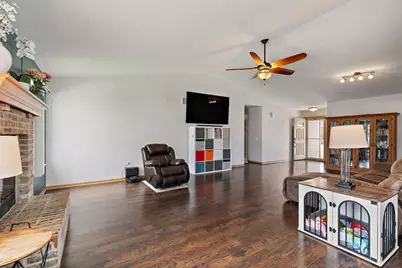 1335 Deerpath Road, Aurora, IL 60506 - Photo 7