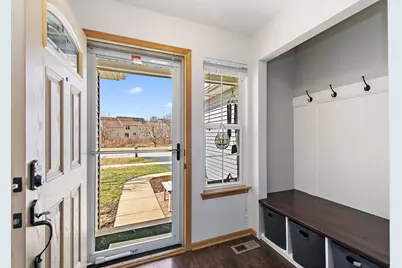 1335 Deerpath Road, Aurora, IL 60506 - Photo 3