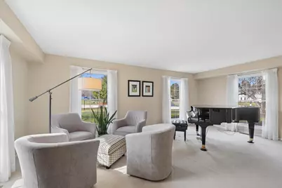 6136 Hidden Oak Drive, Crystal Lake, IL 60012 - Photo 3