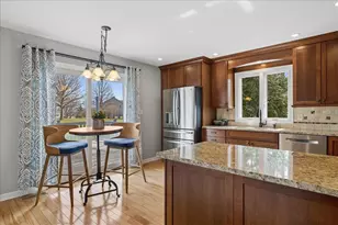 6136 Hidden Oak Dr, Crystal Lake, IL 60012 - Photo 7