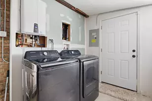 7932 W 98th Pl, Hickory Hills, IL 60457 - Photo 21