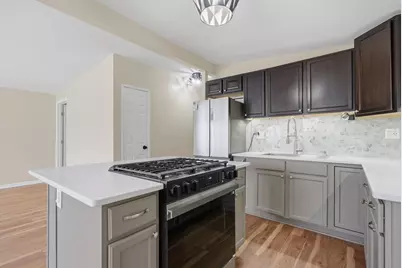 7932 W 98th Place, Hickory Hills, IL 60457 - Photo 11