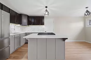 7932 W 98th Pl, Hickory Hills, IL 60457 - Photo 15