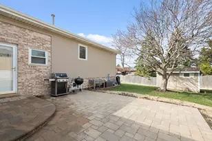 6948 Coachwood Trail, Tinley Park, IL 60477 - Photo 19