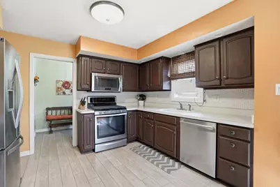 18439 Locust Street, Lansing, IL 60438 - Photo 9