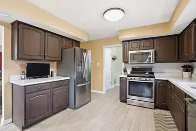 18439 Locust Street, Lansing, IL 60438 - Photo 7