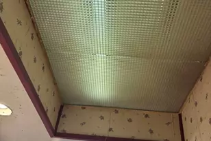 2469 E 74th St, Chicago, IL 60649 - Photo 19