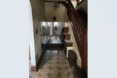 2469 E 74th Street, Chicago, IL 60649 - Photo 11