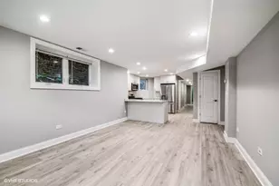 5915 N Artesian Ave, Chicago, IL 60659 - Photo 7