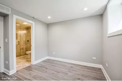 5915 N Artesian Avenue #GDN, Chicago, IL 60659 - Photo 9