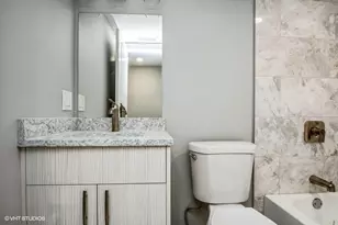 5915 N Artesian Ave, Chicago, IL 60659 - Photo 11