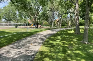 8936 N Parkside Ave, Des Plaines, IL 60016 - Photo 11