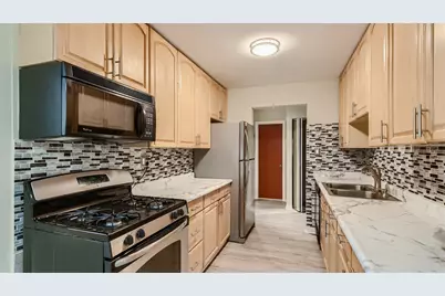 8936 N Parkside Avenue #311, Des Plaines, IL 60016 - Photo 5