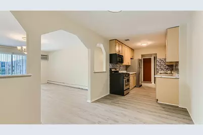 8936 N Parkside Avenue #311, Des Plaines, IL 60016 - Photo 7