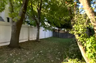 3540 Fairfax Ct, Aurora, IL 60504 - Photo 5