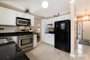 3540 Fairfax Ct, Aurora, IL 60504 - Photo 11