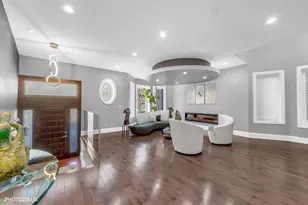 461 W Melrose St, Chicago, IL 60657 - Photo 3