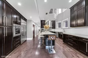 461 W Melrose St, Chicago, IL 60657 - Photo 21