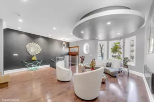 461 W Melrose St, Chicago, IL 60657 - Photo 7