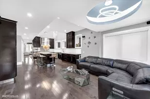 461 W Melrose St, Chicago, IL 60657 - Photo 29