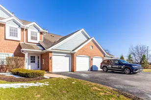 225 Winnsboro Ct, Schaumburg, IL 60193 - Photo 3