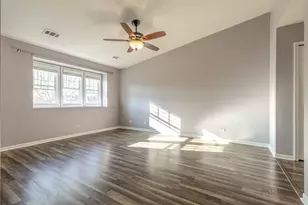 225 Winnsboro Ct, Schaumburg, IL 60193 - Photo 21