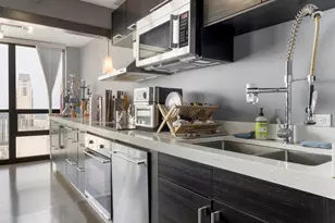 10 E Ontario St, Chicago, IL 60611 - Photo 15