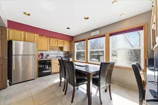 23W281 Cambridge Ct, Glen Ellyn, IL 60137 - Photo 7