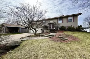 23W281 Cambridge Ct, Glen Ellyn, IL 60137 - Photo 1