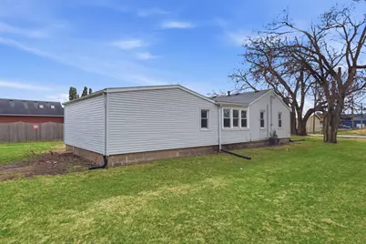 4120 4th Street, East Moline, IL 61244 - Photo 23