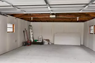 406 N Park Dr, Glenwood, IL 60425 - Photo 29