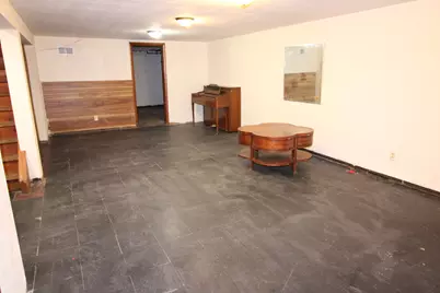 915 Hoban Avenue, Rockford, IL 61101 - Photo 29