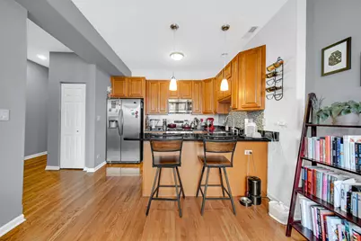 2945 W Belle Plaine Avenue #3E, Chicago, IL 60618 - Photo 7