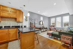 2945 W Belle Plaine Ave, Chicago, IL 60618 - Photo 5