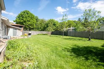 319 Jewel Avenue, Saint Charles, IL 60174 - Photo 5