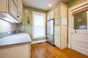 918 W Park Ave, Champaign, IL 61821 - Photo 9