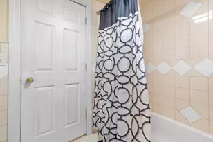 5349 W Fletcher St, Chicago, IL 60641 - Photo 19