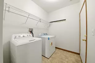 1426 Westhampton Dr, Plainfield, IL 60586 - Photo 9