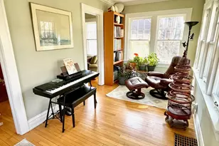 2437 Marcy Ave, Evanston, IL 60201 - Photo 3