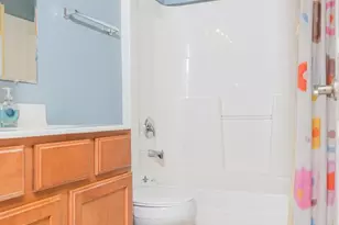3138 Taunton St, Elgin, IL 60124 - Photo 13