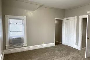 441 Addison St, Elgin, IL 60120 - Photo 3