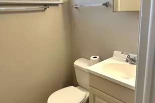 441 Addison St, Elgin, IL 60120 - Photo 9