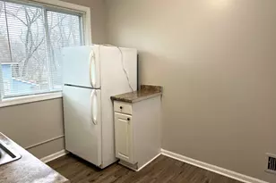 441 Addison St, Elgin, IL 60120 - Photo 7