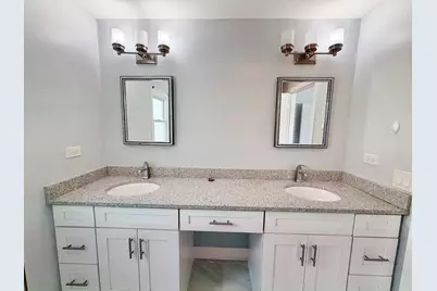 213 Vintage Lane, Buffalo Grove, IL 60089 - Photo 15