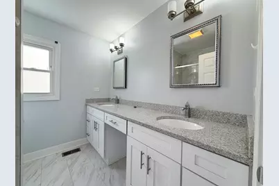 213 Vintage Lane, Buffalo Grove, IL 60089 - Photo 17