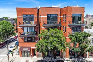 2522 W Chicago Ave, Chicago, IL 60622 - Photo 1