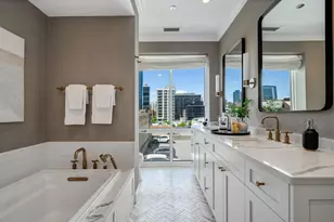 60 W Erie St, Chicago, IL 60654 - Photo 23