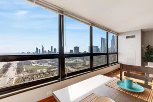 360 E Randolph St, Chicago, IL 60601 - Photo 9